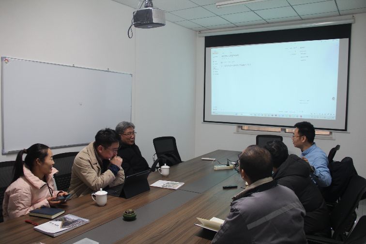 Shandong Lannuo besprekt projektinisjaasje foar lûdlaboratoarium en lûdskontrôle mei professor KWAK, Moon Kyu, Ph.D. en fertsjintwurdiger Liang Tongho fan Dongguk University, Súd-Korea
